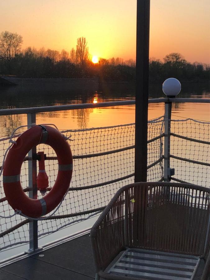 Seinehouse - Maison Flottante Vaux-Sur-Seine Eksteriør billede